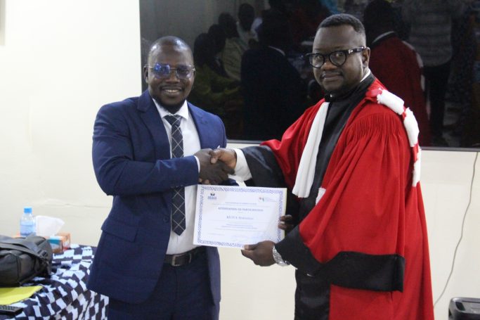 Remise de Diplomes aux auditeurs Guinéens