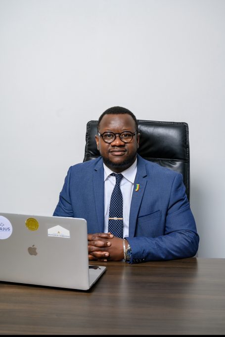 Président Dr. Papa Ousmane SANE
Expert | Consultant | Enseignant-Chercheur